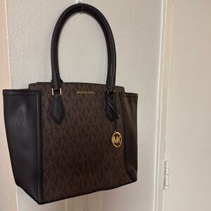 AUTHENTIC: Michael Kors Black & Brown Signature MK Purse